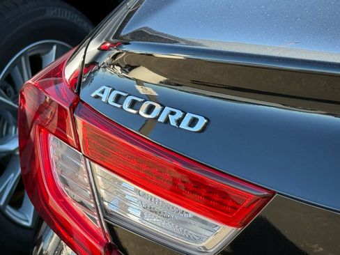 Used 2018 Honda Accord EX-L image 12