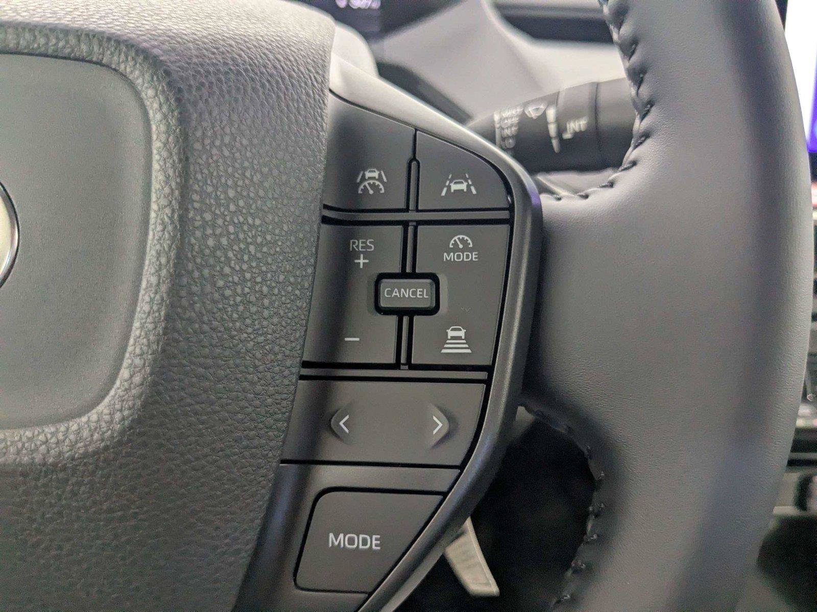 New 2027 Toyota Prius LE FWD image 12