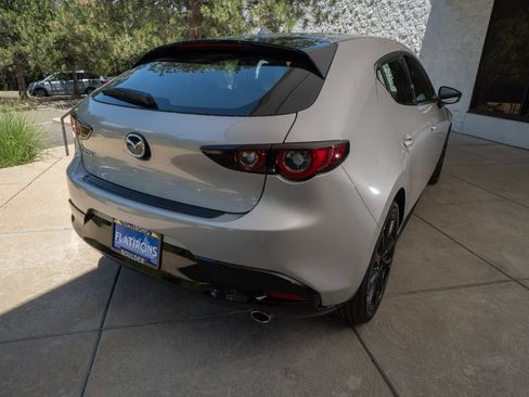 Used 2026 MAZDA MAZDA3 2.5 S Hatchback w/ Premium Pkg FWD image 6