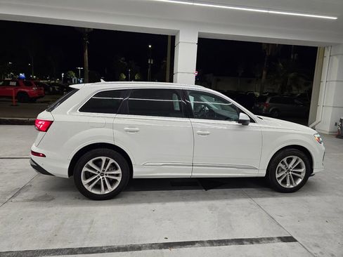 Used 2025 Audi Q7 3.0T Premium Plus AWD/4WD image 7