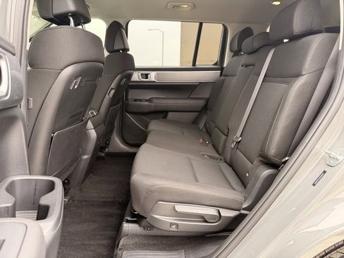 Used 2024 Hyundai Santa Fe SE image 25