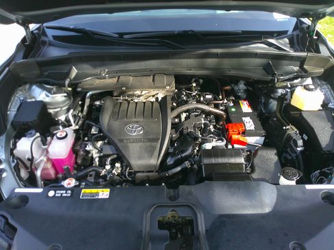 Used 2024 Toyota Grand Highlander Platinum image 37