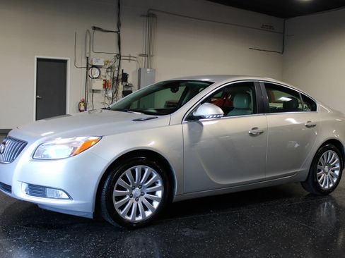 Used 2012 Buick Regal Leather FWD image 7