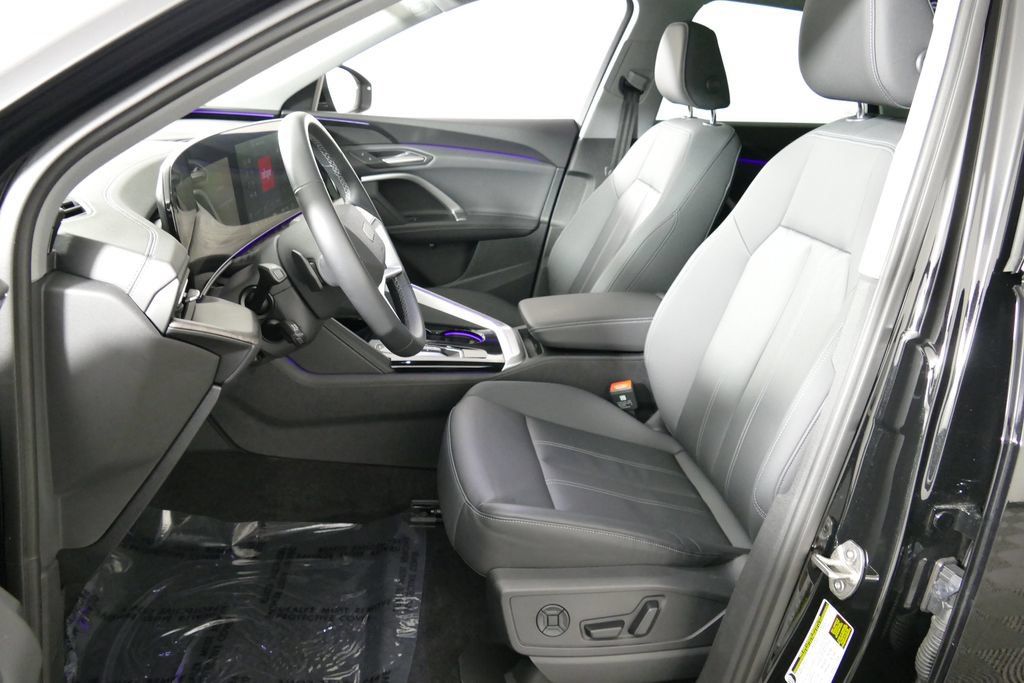 Certified 2025 Audi Q5 Premium w/ Convenience Package AWD/4WD image 10