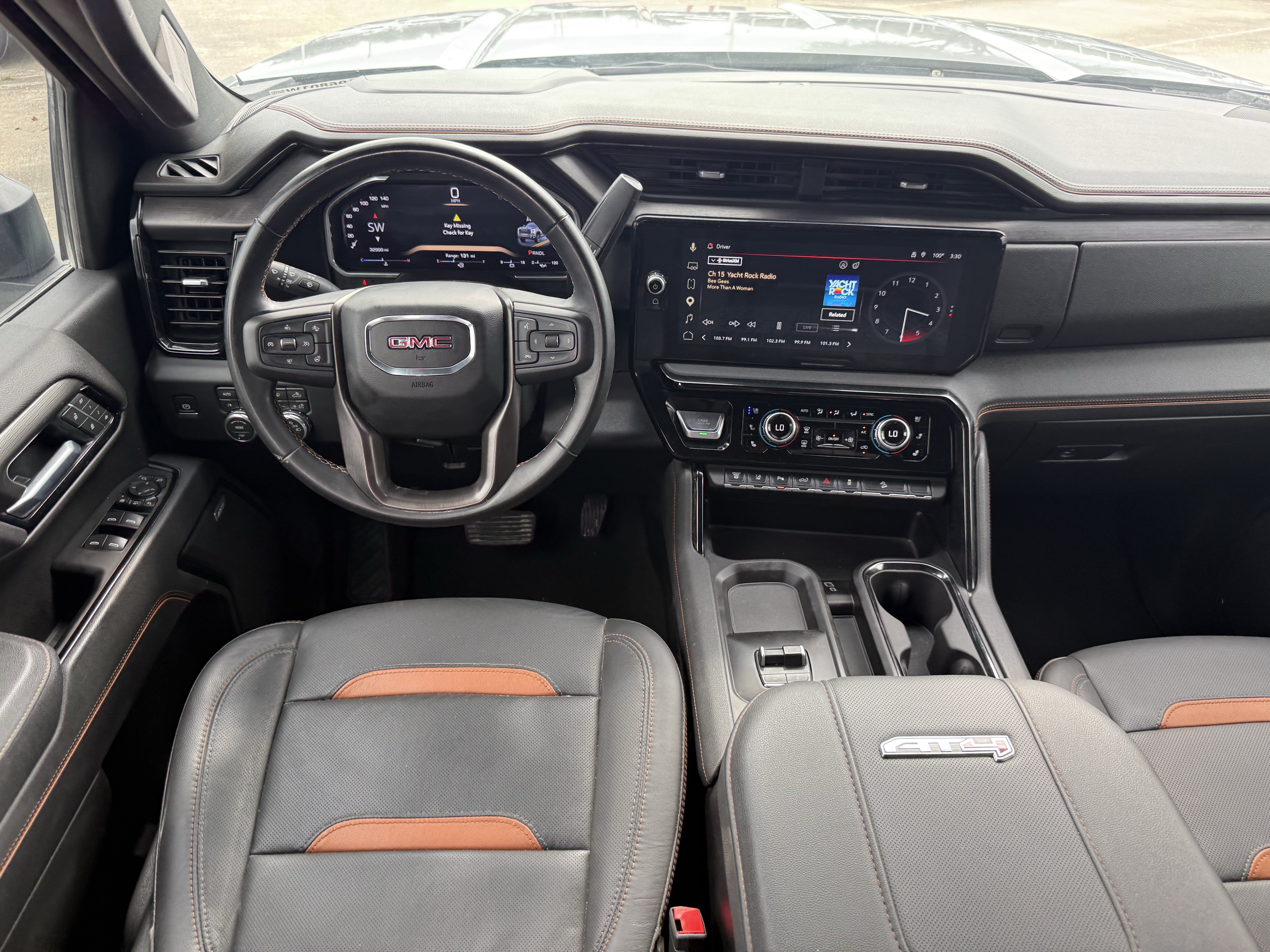 Used 2026 GMC Sierra 2500 AT4 AWD/4WD image 15