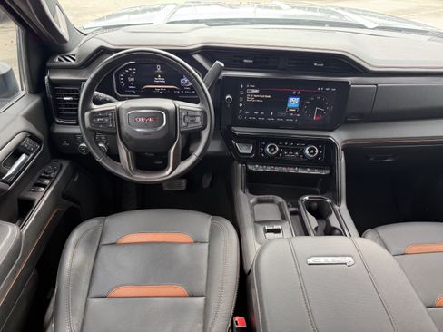 Used 2026 GMC Sierra 2500 AT4 AWD/4WD image 15
