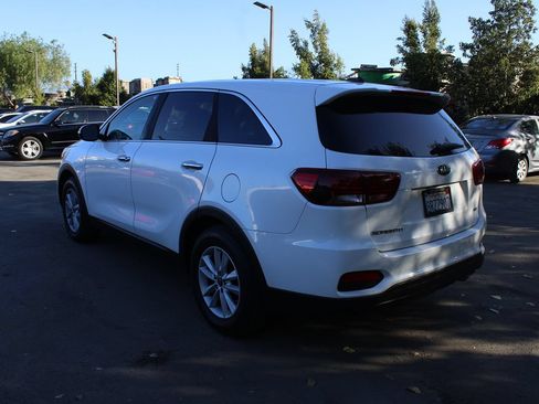 Used 2020 Kia Sorento LX FWD image 5