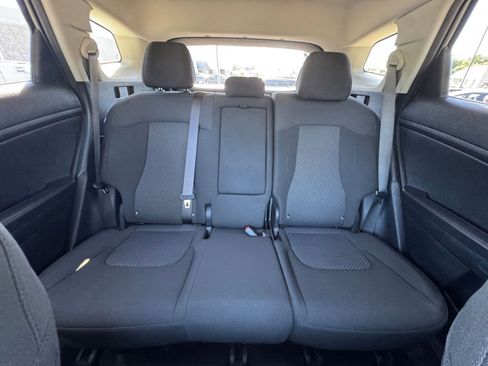 Used 2025 Kia Sportage LX image 37