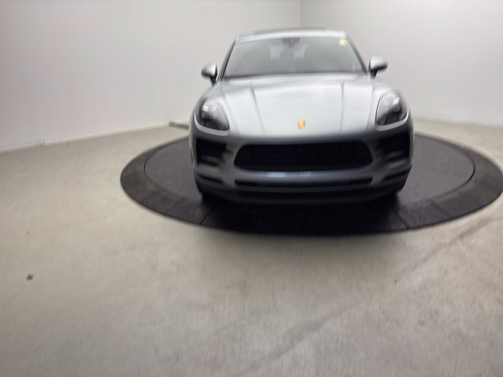 Certified 2020 Porsche Macan AWD/4WD image 10