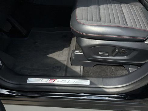 Used 2025 Ford Explorer ST-Line w/ Premium Package AWD/4WD image 11