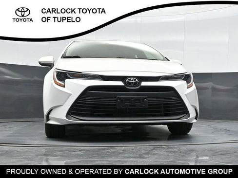 Used 2024 Toyota Corolla LE image 40