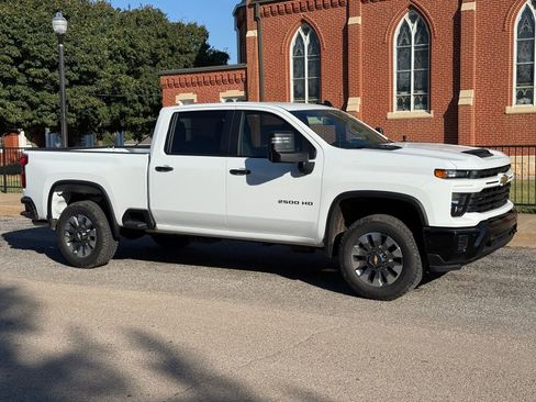 New 2026 Chevrolet Silverado 2500 Custom w/ Custom Value Package image 2