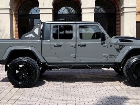 Used 2021 Jeep Gladiator Sport AWD/4WD image 5