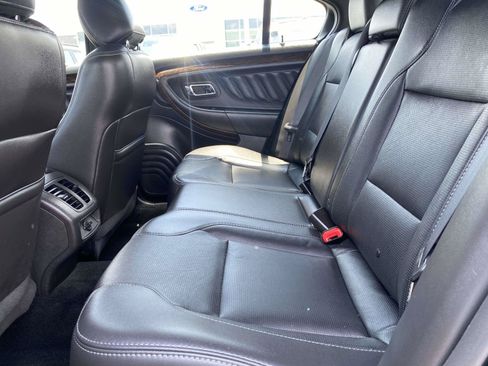 Used 2015 Ford Taurus Limited FWD image 11