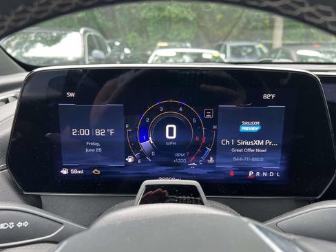 Used 2024 Chevrolet Traverse LT w/ Enhanced Driving Package FWD image 23