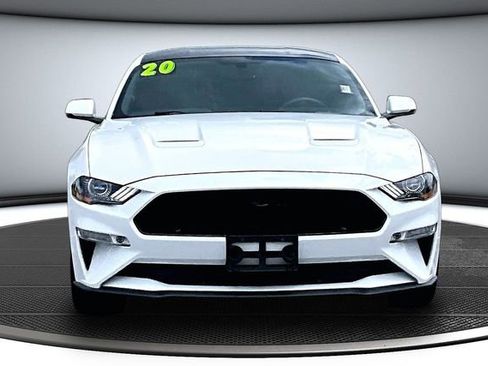 Used 2020 Ford Mustang GT Premium w/ Equipment Group 401A RWD image 2