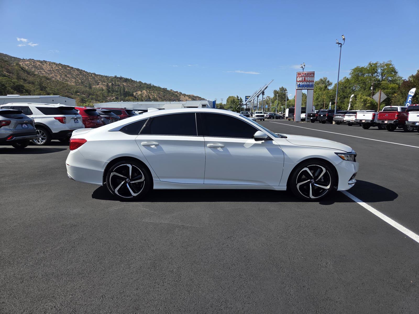 Used 2019 Honda Accord Sport image 4
