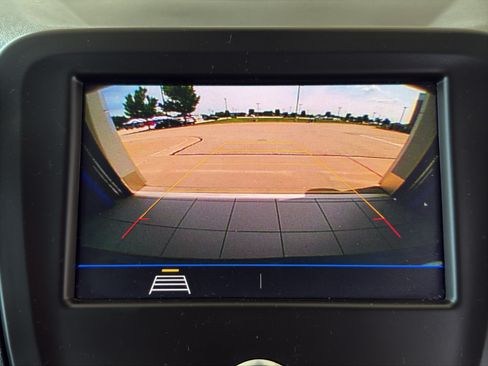 Used 2020 Chevrolet Equinox LT FWD image 25