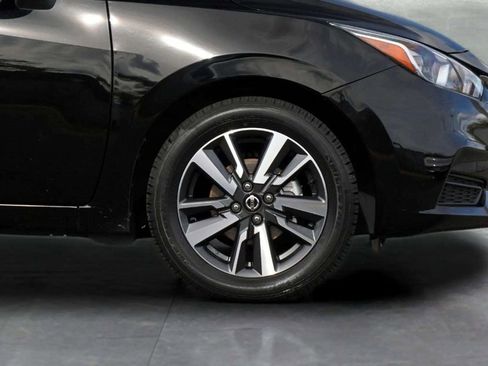 Used 2021 Nissan Versa SV image 9