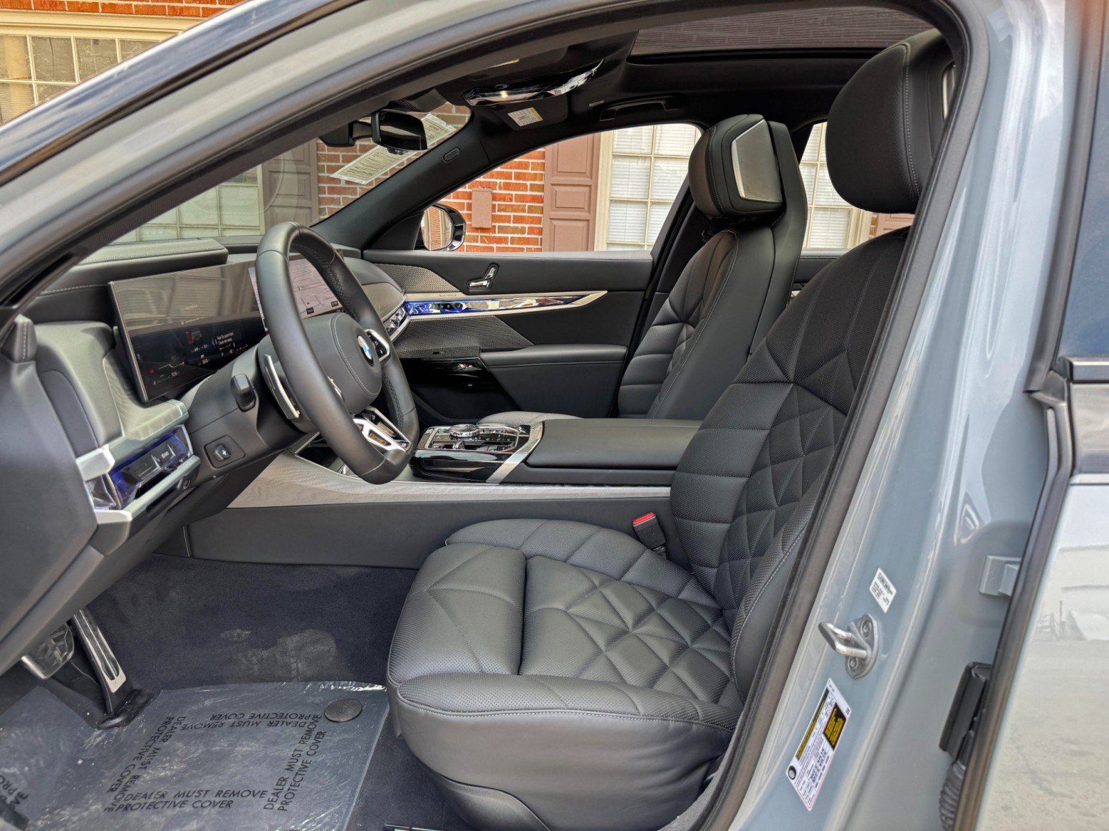 Used 2025 BMW 740i RWD image 17