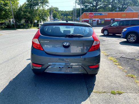 Used 2013 Hyundai Accent GS image 6