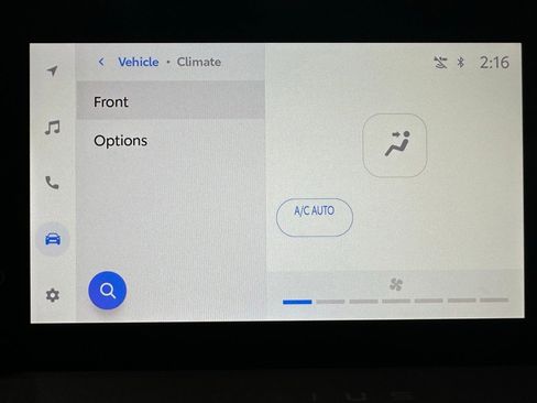 Used 2025 Toyota Prius XLE image 31