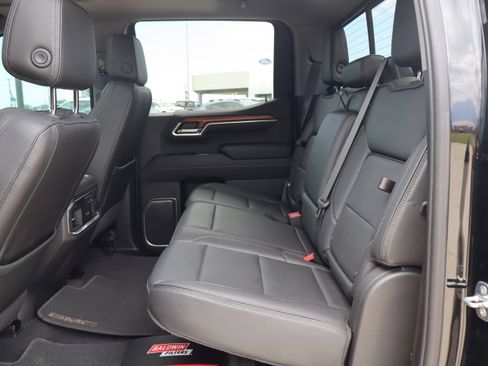 Used 2022 GMC Sierra 1500 Denali AWD/4WD image 10