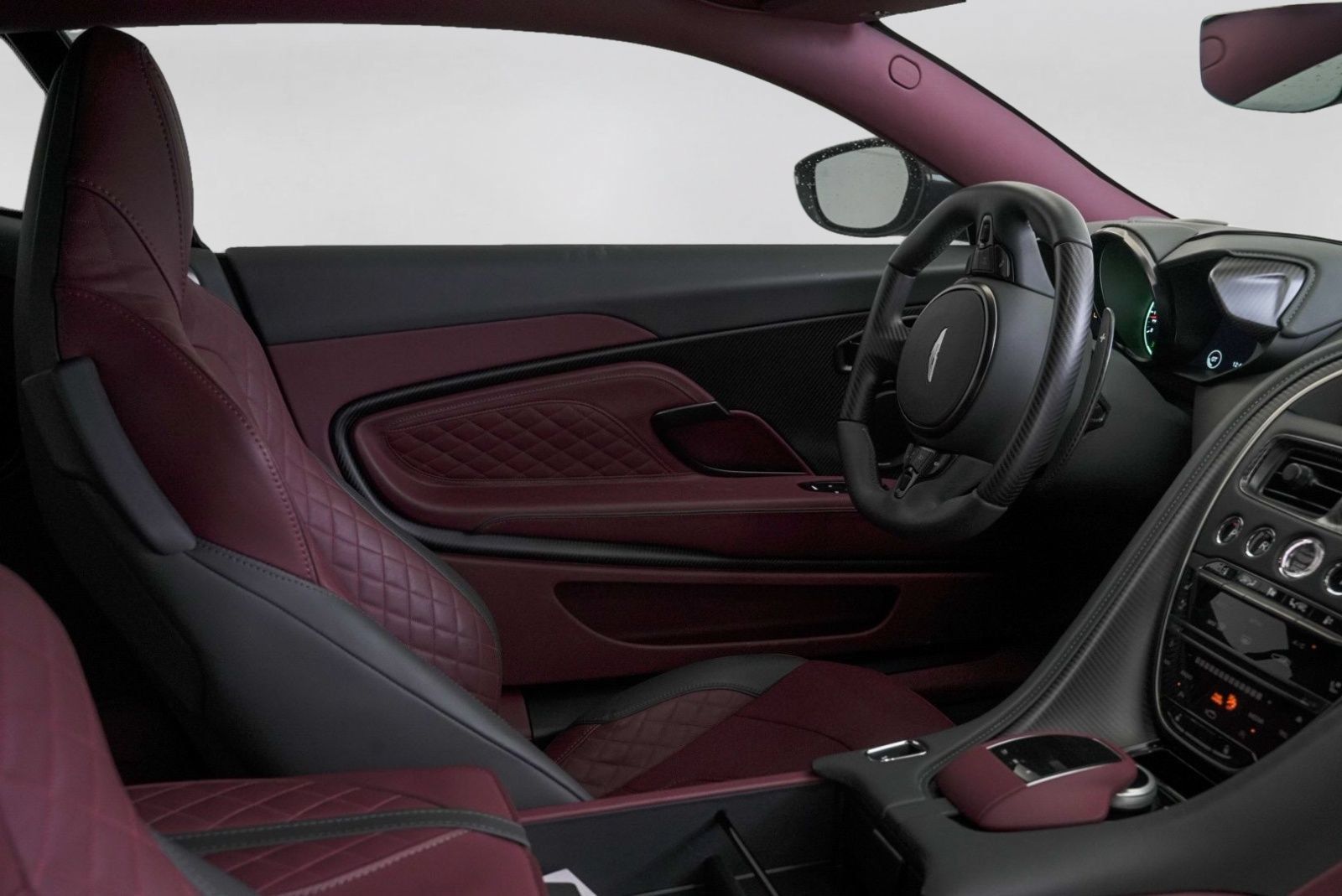 Used 2023 Aston Martin DBS Coupe RWD image 26