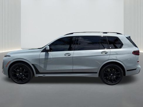 Used 2025 BMW X7 xDrive40i w/ M Sport Package AWD/4WD image 8
