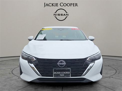 Certified 2024 Nissan Sentra SV image 8