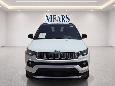 Used 2025 Jeep Compass Limited AWD/4WD image 8