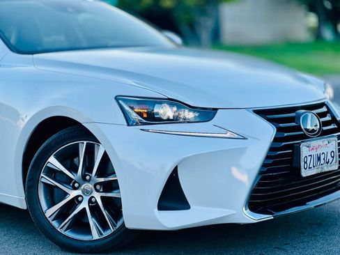 Used 2019 Lexus IS 300 w/ Accessory Package RWD image 8