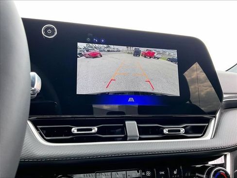 New 2027 Chevrolet Equinox LT w/ Convenience Package II FWD image 23