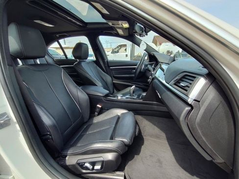Used 2018 BMW 330i Sedan w/ Convenience Package RWD image 48