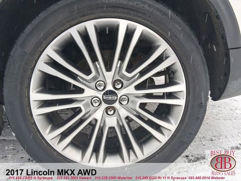 Used 2017 Lincoln MKX Reserve w/ Lincoln MKX Climate Package image 9