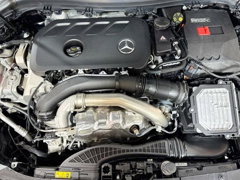 Certified 2025 Mercedes-Benz GLA 250 image 28