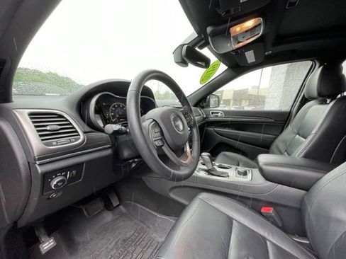 Used 2019 Jeep Grand Cherokee Limited AWD/4WD image 11