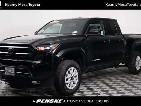 Used 2025 Toyota Tacoma SR5 image 1