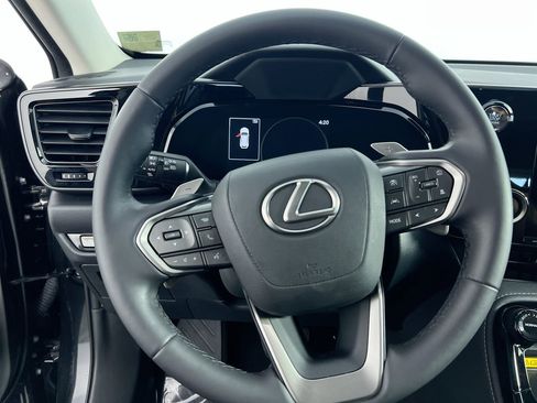 Used 2025 Lexus NX 250 FWD w/ Accessory Package (2T) image 15