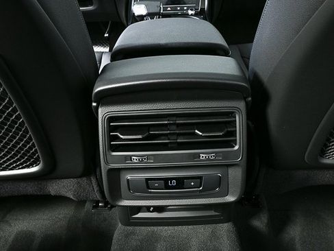 New 2026 Audi Q7 3.0T Premium image 21