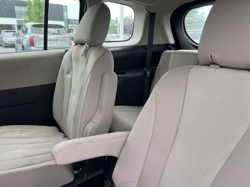 Used 2014 MAZDA MAZDA5 Sport FWD image 25