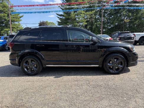 Used 2018 Dodge Journey Crossroad AWD/4WD image 4