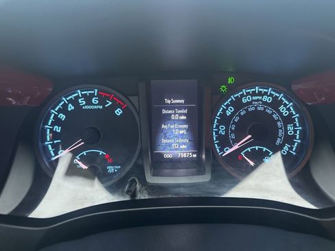 Used 2018 Toyota Tacoma TRD Sport w/ Technology Package image 23