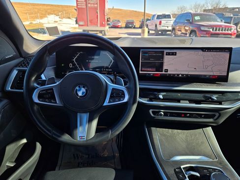 Used 2024 BMW X5 xDrive40i w/ M Sport Package image 18