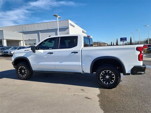 Certified 2022 Chevrolet Silverado 1500 ZR2 w/ Technology Package image 8