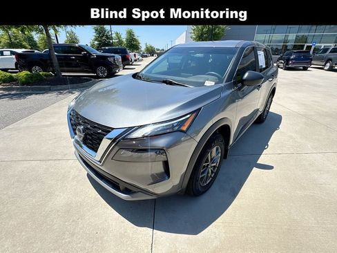Used 2023 Nissan Rogue S FWD image 5