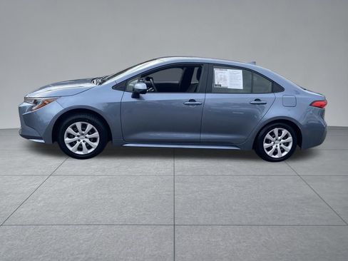 Used 2022 Toyota Corolla LE image 4
