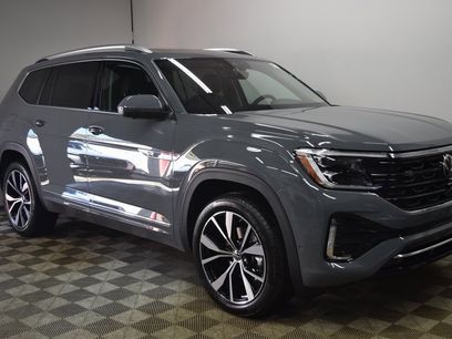 New 2025 Volkswagen Atlas SEL Premium R-Line