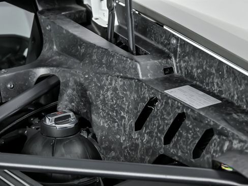 Used 2016 Lamborghini Huracan LP 610-4 image 21