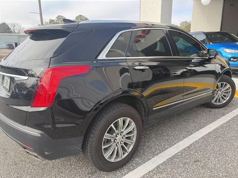 Used 2019 Cadillac XT5 Luxury image 2